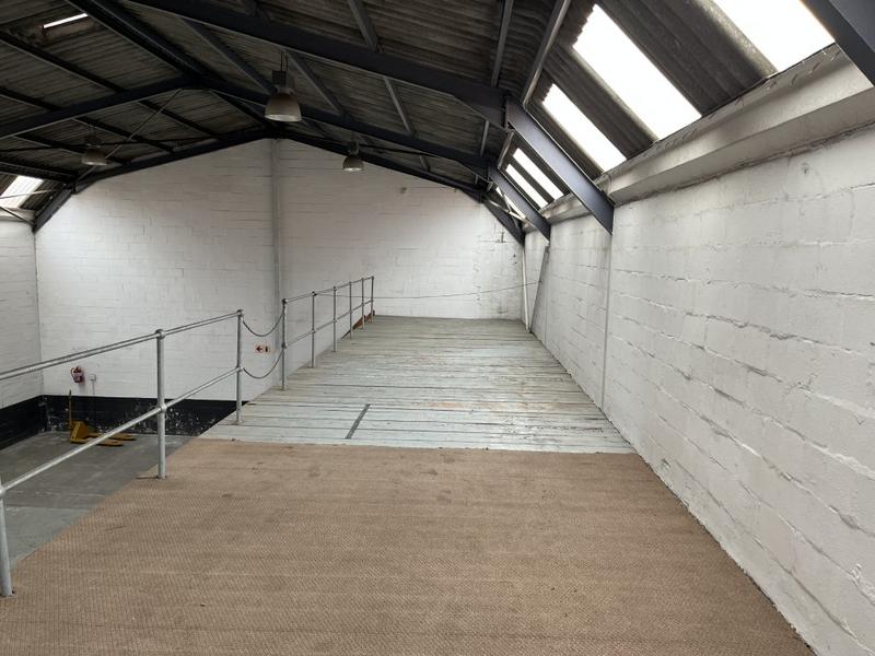 To Let commercial Property for Rent in Killarney Gardens Western Cape